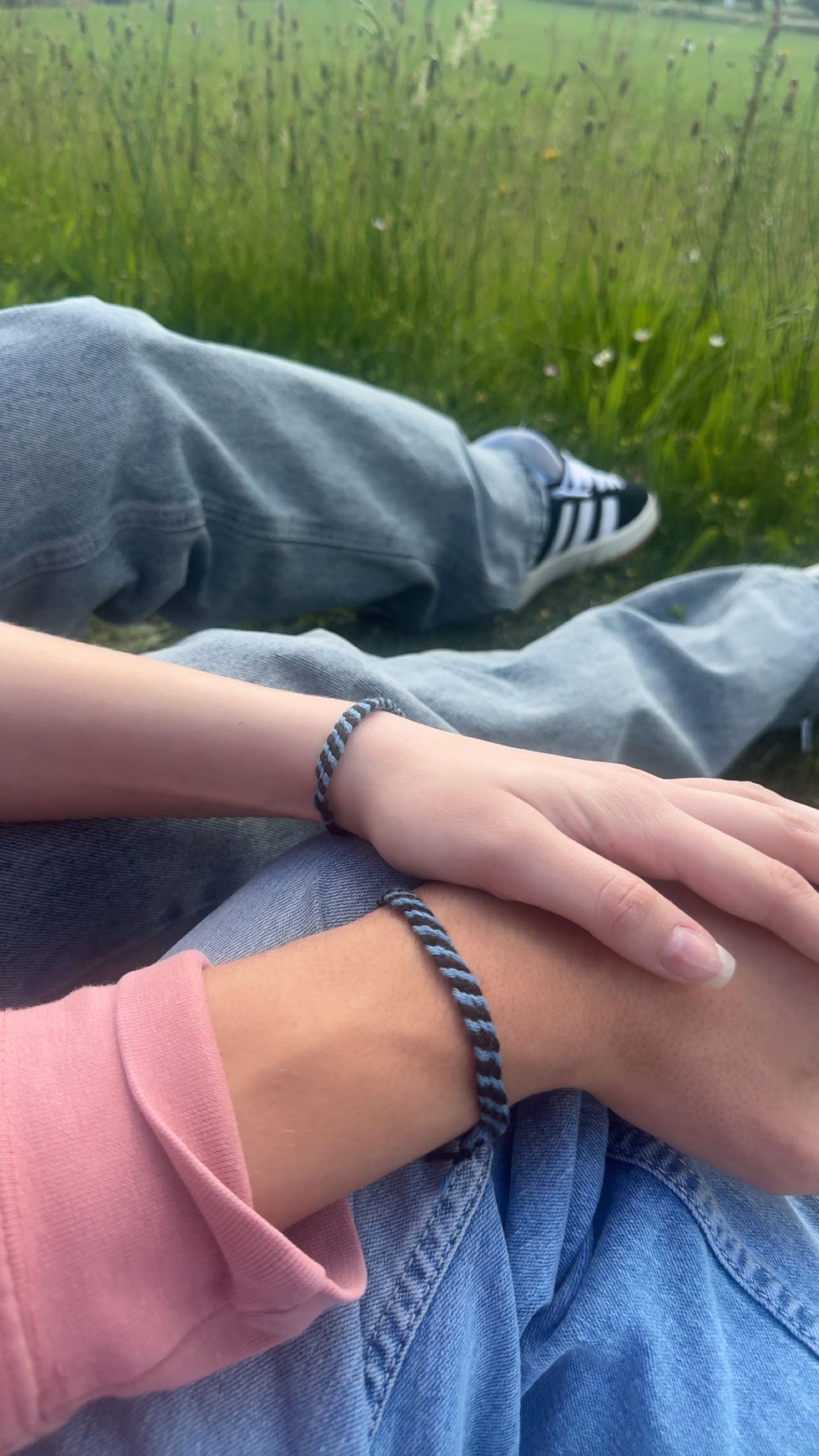 bracelets bleu et noir